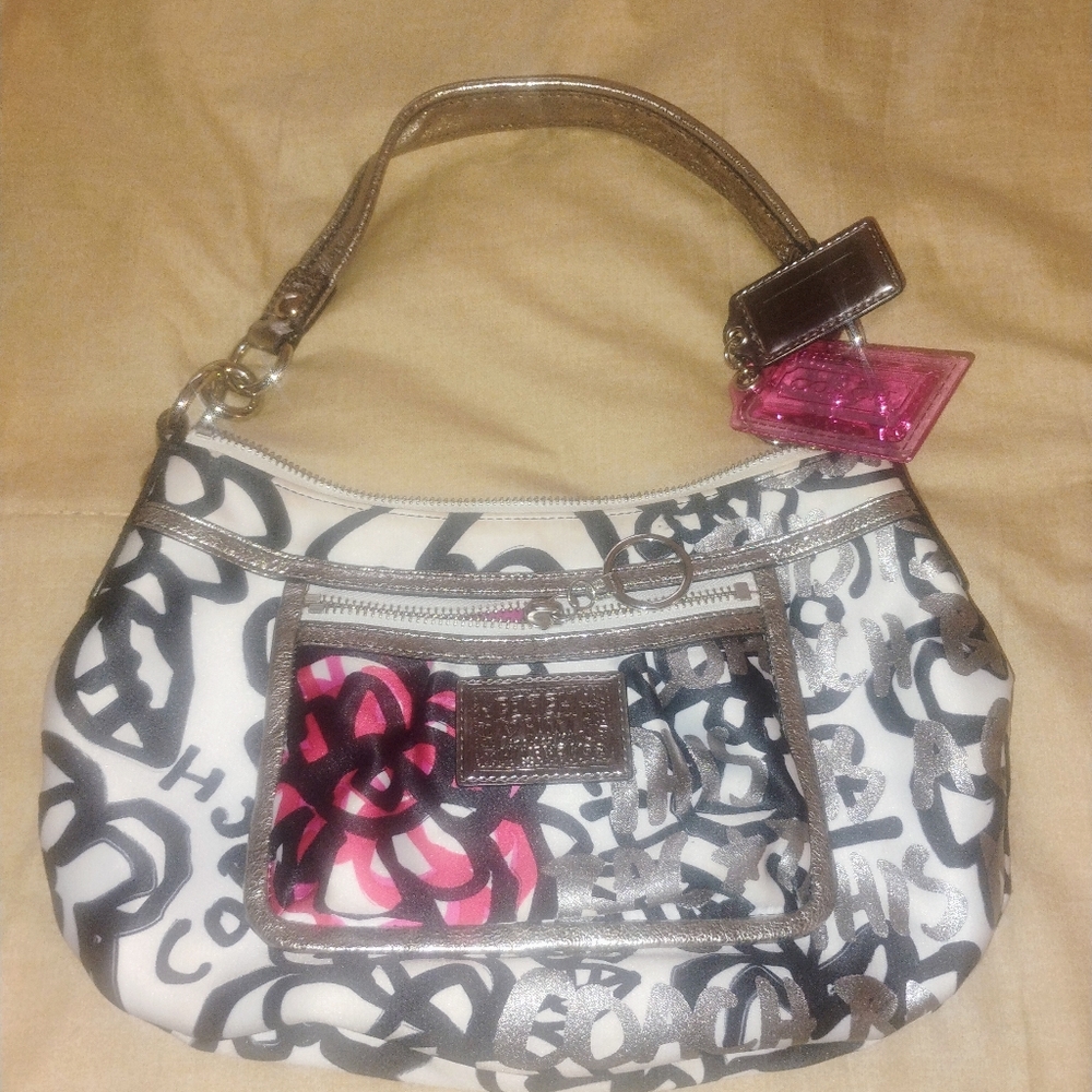 Coach Stylish Women's Handbag with Artistic Design - Picture 1 of 1